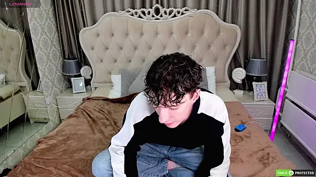 TrevorBenson online show from September 2025 06:09:02 PM