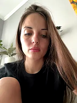 AmiLavs online show from November 2025 11:21:01 AM