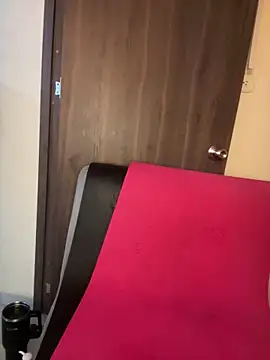 Snapshot of MOMALANA chatting on September 2025 09:04:01 PM MOMALANA online show from September 2025 09:04:01 PM