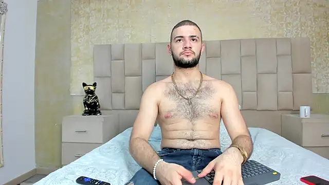 MaximusDick1  online show from October 2025 04:15:01 AM