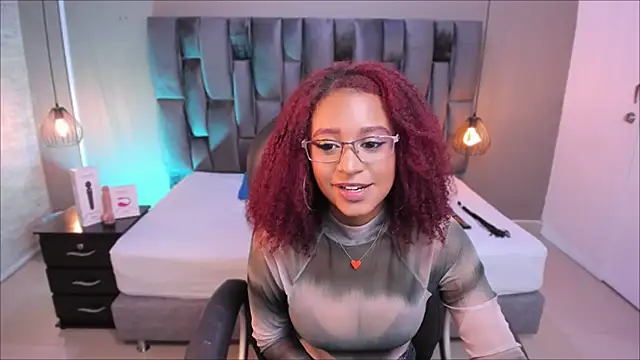 Snapshot of Lorena_Vieira_ chatting on January 2025 07:40:01 PM Lorena Vieira  online show from January 2025 07:40:01 PM