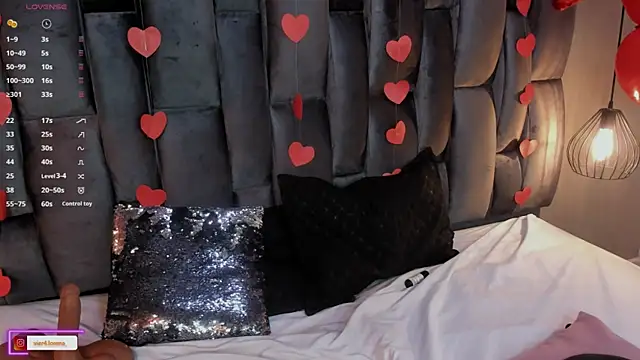 Snapshot of Lorena_Vieira_ chatting on February 2025 02:12:01 AM Lorena Vieira  online show from February 2025 02:12:01 AM