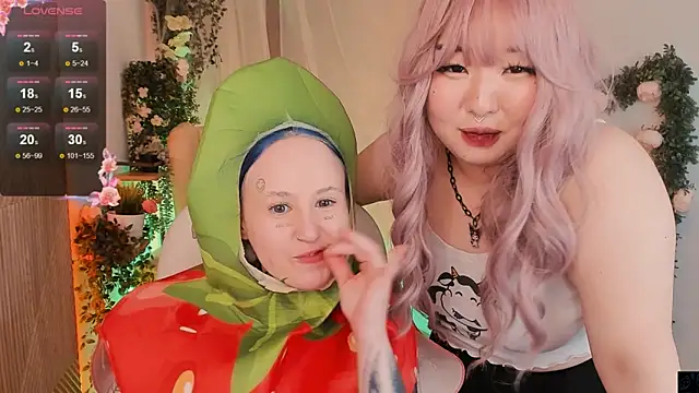 Snapshot of mei_honey_ chatting on December 2024 08:04:01 PM mei honey  online show from December 2024 08:04:01 PM