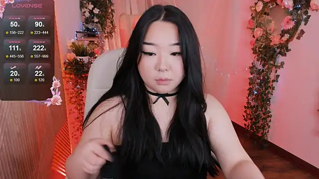 Snapshot of mei_honey_ chatting on December 2024 02:06:02 PM mei honey  online show from December 2024 02:06:02 PM