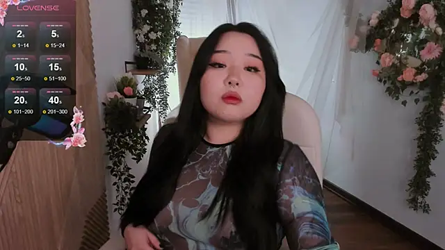 Snapshot of mei_honey_ chatting on March 2025 02:45:01 PM mei honey  online show from March 2025 02:45:01 PM