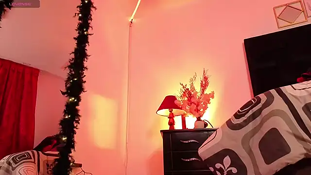 Pauilina online show from December 2024 01:35:02 AM