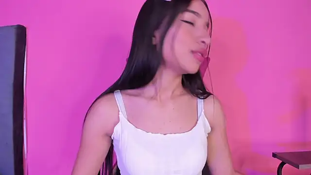 Snapshot of Mereo_leona chatting on December 2024 11:13:02 PM Mereo leona online show from December 2024 11:13:02 PM