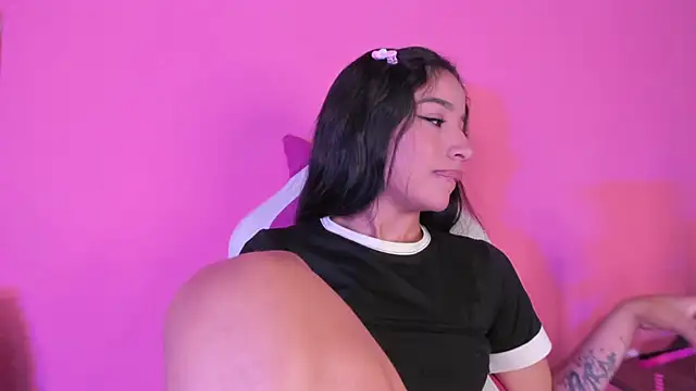 Snapshot of Mereo_leona chatting on December 2024 01:58:02 AM Mereo leona online show from December 2024 01:58:02 AM