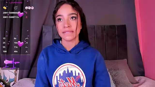 Snapshot of Mereo_leona chatting on January 2025 01:10:01 AM Mereo leona online show from January 2025 01:10:01 AM