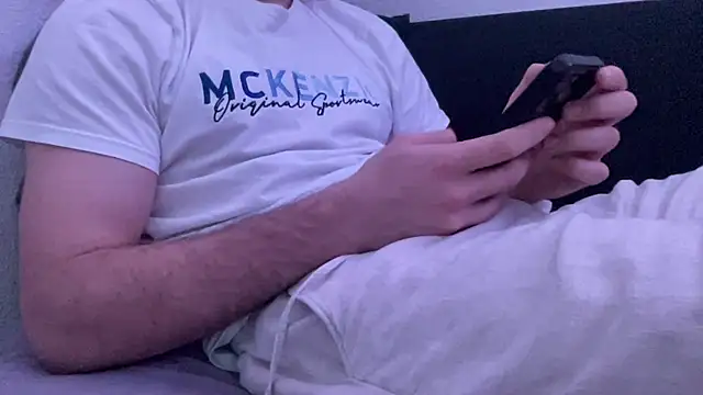 Snapshot of leonicecock0 chatting on December 2024 11:25:01 PM leonicecock0 online show from December 2024 11:25:01 PM