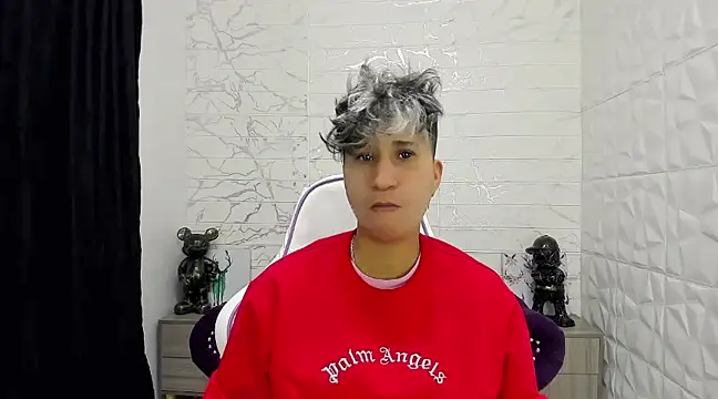 Snapshot of Im_Milan_Rs chatting on February 2025 12:13:01 AM Im Milan Rs online show from February 2025 12:13:01 AM