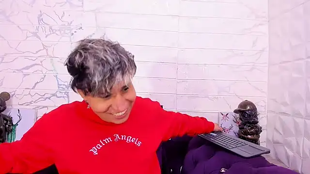 Snapshot of Im_Milan_Rs chatting on February 2025 09:50:02 AM Im Milan Rs online show from February 2025 09:50:02 AM