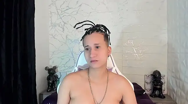 Snapshot of Im_Milan_Rs chatting on February 2025 12:43:01 AM Im Milan Rs online show from February 2025 12:43:01 AM