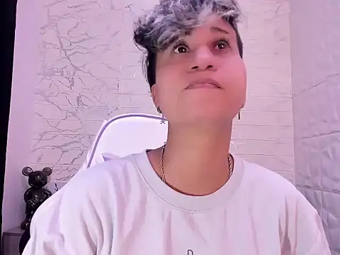 Snapshot of Im_Milan_Rs chatting on March 2025 03:13:02 AM Im Milan Rs online show from March 2025 03:13:02 AM