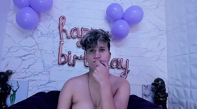 Snapshot of Im_Milan_Rs chatting on March 2025 09:13:01 AM Im Milan Rs online show from March 2025 09:13:01 AM