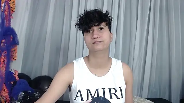 Snapshot of Im_Milan_Rs chatting on November 2025 03:31:01 AM Im Milan Rs online show from November 2025 03:31:01 AM