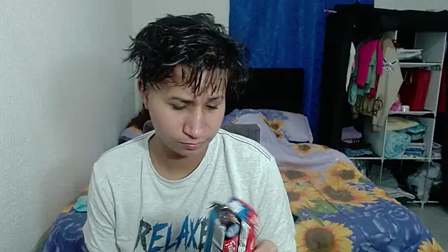 Snapshot of Im_Milan_Rs chatting on February 2026 02:04:02 AM Im Milan Rs online show from February 2026 02:04:02 AM