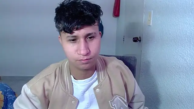 Snapshot of Im_Milan_Rs chatting on February 2026 04:28:02 AM Im Milan Rs online show from February 2026 04:28:02 AM