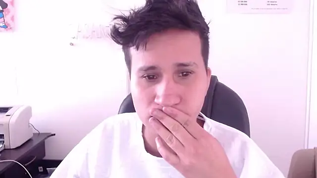 Im Milan Rs online show from April 2026 03:23:01 PM