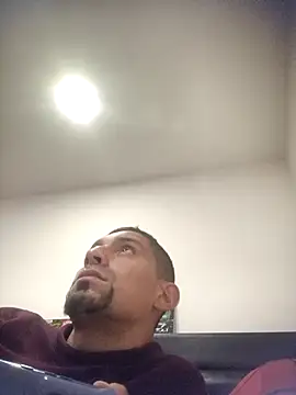 Snapshot of jeremiabello chatting on March 2026 09:10:01 PM jeremiabello online show from March 2026 09:10:01 PM