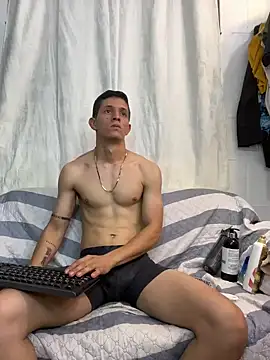 Snapshot of Bodyxx23 chatting on January 2025 02:01:01 AM Bodyxx23 online show from January 2025 02:01:01 AM