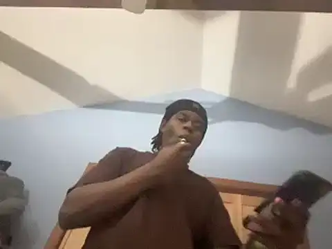 Snapshot of tokenkingtn chatting on March 2025 06:11:01 PM tokenkingtn online show from March 2025 06:11:01 PM