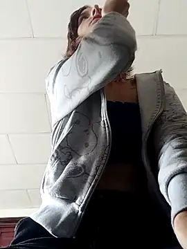 Ambar Roux  online show from October 2025 01:23:02 PM