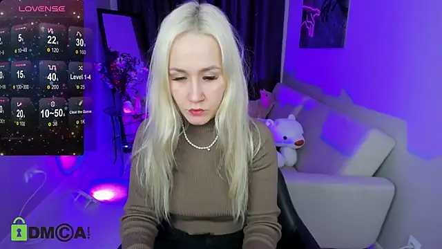 Snapshot of Bunny__of_love chatting on January 2025 01:59:02 PM Bunny of love online show from January 2025 01:59:02 PM