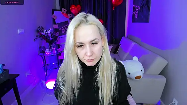 Snapshot of Bunny__of_love chatting on February 2025 01:27:02 PM Bunny of love online show from February 2025 01:27:02 PM