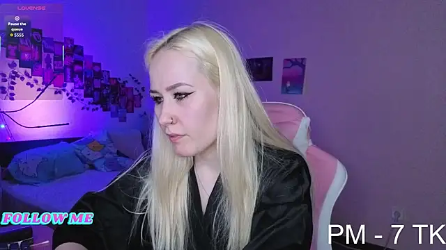 Snapshot of Bunny__of_love chatting on December 2025 11:48:01 AM Bunny of love online show from December 2025 11:48:01 AM