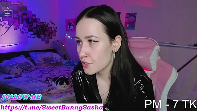 Snapshot of Bunny__of_love chatting on January 2026 08:14:01 PM Bunny of love online show from January 2026 08:14:01 PM