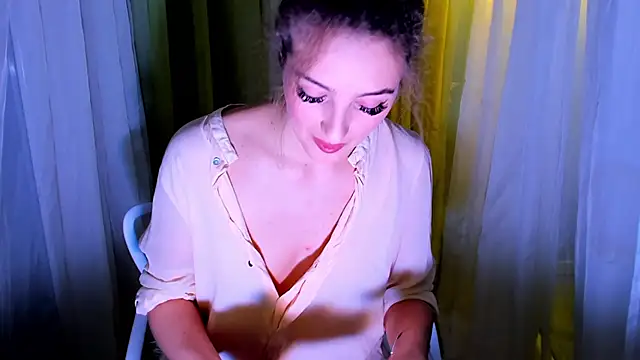 Snapshot of Lioneass chatting on December 2024 08:49:02 PM Lioneass online show from December 2024 08:49:02 PM