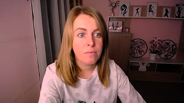 Hot Milady online show from January 2025 07:55:02 AM