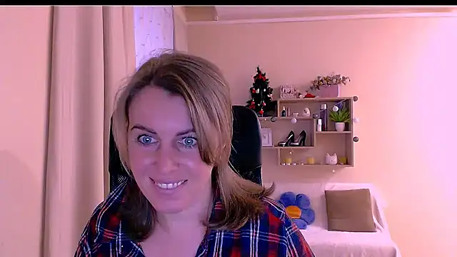 Hot Milady online show from January 2025 01:52:01 PM