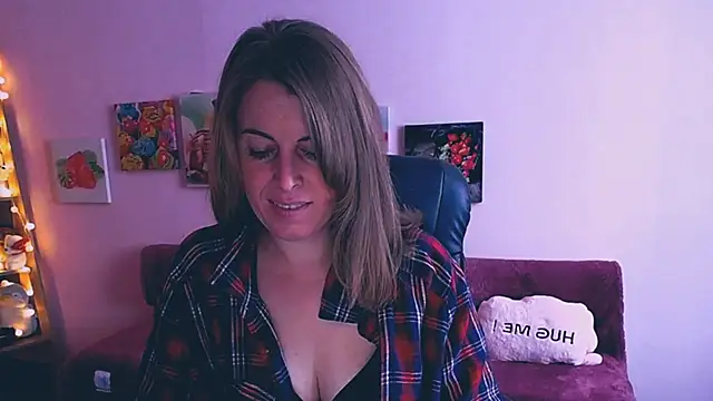 Hot Milady online show from February 2025 08:16:01 AM