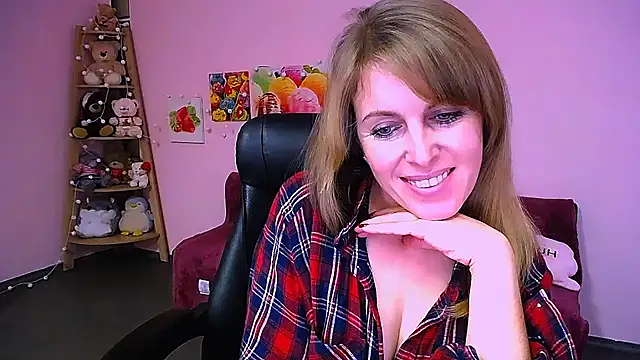 Hot Milady online show from December 2025 08:52:01 AM