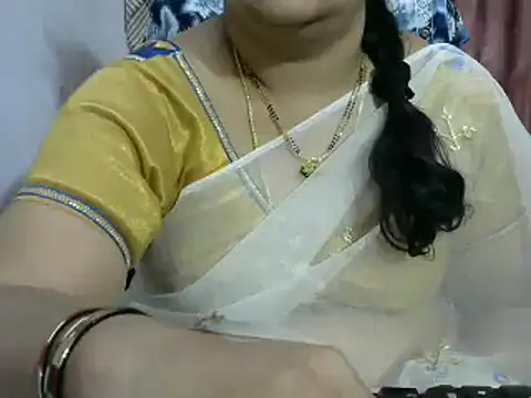 Snapshot of Naughty_Nityaa chatting on January 2025 07:15:01 AM Naughty Nityaa online show from January 2025 07:15:01 AM