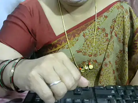 Snapshot of Naughty_Nityaa chatting on January 2025 07:36:02 AM Naughty Nityaa online show from January 2025 07:36:02 AM