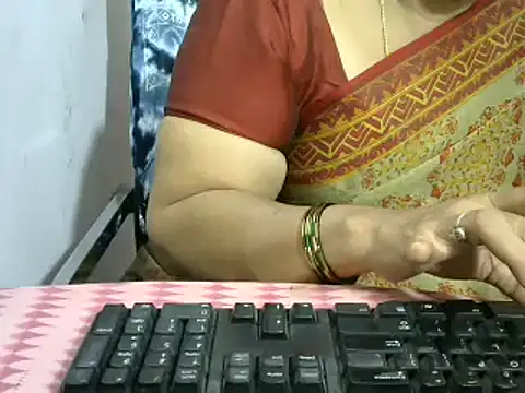 Snapshot of Naughty_Nityaa chatting on January 2025 05:48:01 PM Naughty Nityaa online show from January 2025 05:48:01 PM