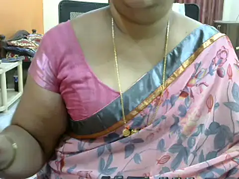 Snapshot of Naughty_Nityaa chatting on February 2025 01:22:01 PM Naughty Nityaa online show from February 2025 01:22:01 PM