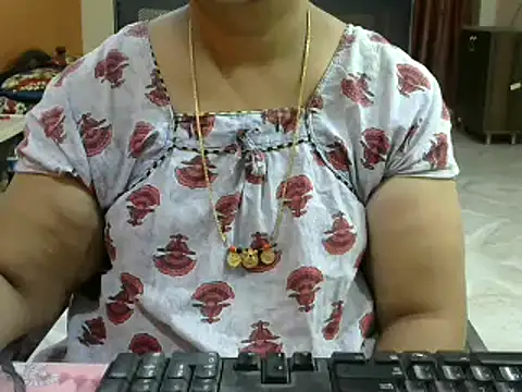Snapshot of Naughty_Nityaa chatting on February 2025 12:09:01 AM Naughty Nityaa online show from February 2025 12:09:01 AM