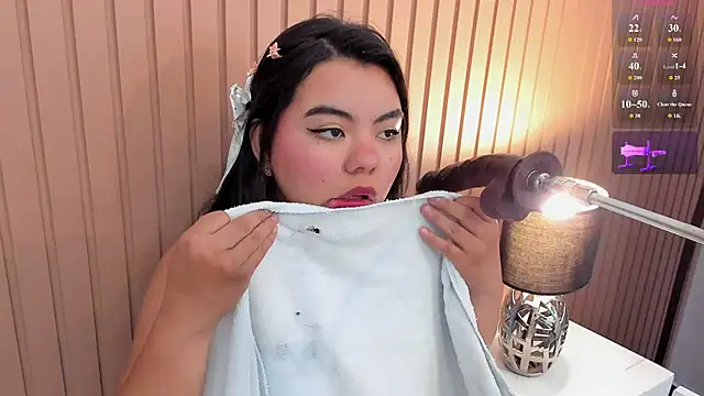 Snapshot of klhoe_boobs chatting on February 2026 04:20:01 AM klhoe boobs online show from February 2026 04:20:01 AM