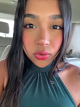 Snapshot of Mariangel_11 chatting on June 2026 02:33:01 PM Mariangel 11 online show from June 2026 02:33:01 PM