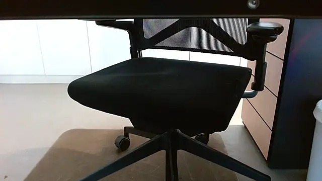 lovewalknaked online show from November 2025 02:39:01 PM