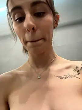 HellPeach online show from December 2024 09:13:01 PM