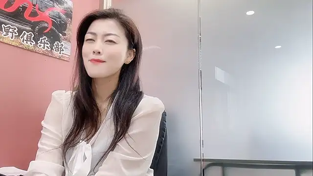 QianF-666 online show from November 2025 01:40:01 AM