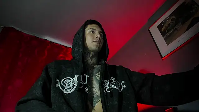 Snapshot of Travistanner_28 chatting on March 2026 05:07:02 PM Travistanner 28 online show from March 2026 05:07:02 PM