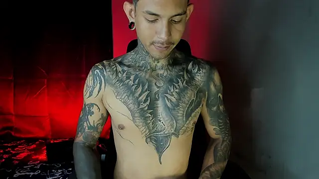 Snapshot of Travistanner_28 chatting on April 2026 06:25:02 AM Travistanner 28 online show from April 2026 06:25:02 AM