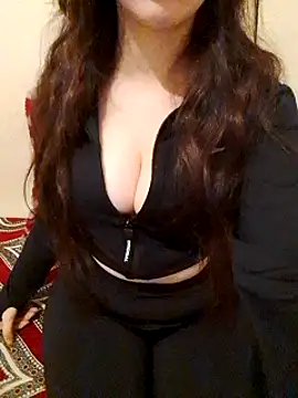 Snapshot of El-Jouri chatting on January 2025 09:03:01 AM El-Jouri online show from January 2025 09:03:01 AM