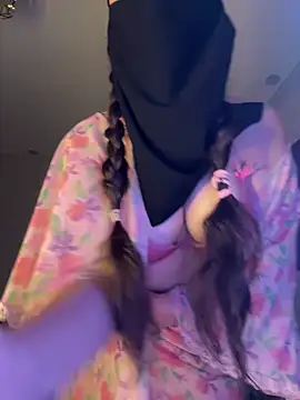 Snapshot of El-Jouri chatting on September 2025 01:22:02 AM El-Jouri online show from September 2025 01:22:02 AM